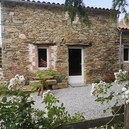 Les Genets Hébergement de vacances